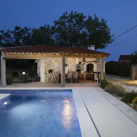 Dom wakacyjny House Balarini